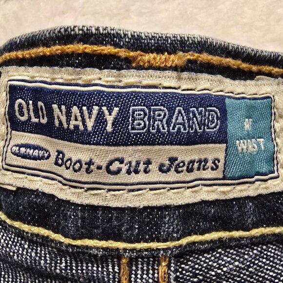 Old Navy Women’s Mid-Rise Boot-Cut Jean Size 10 Tall - Picture 10 of 11